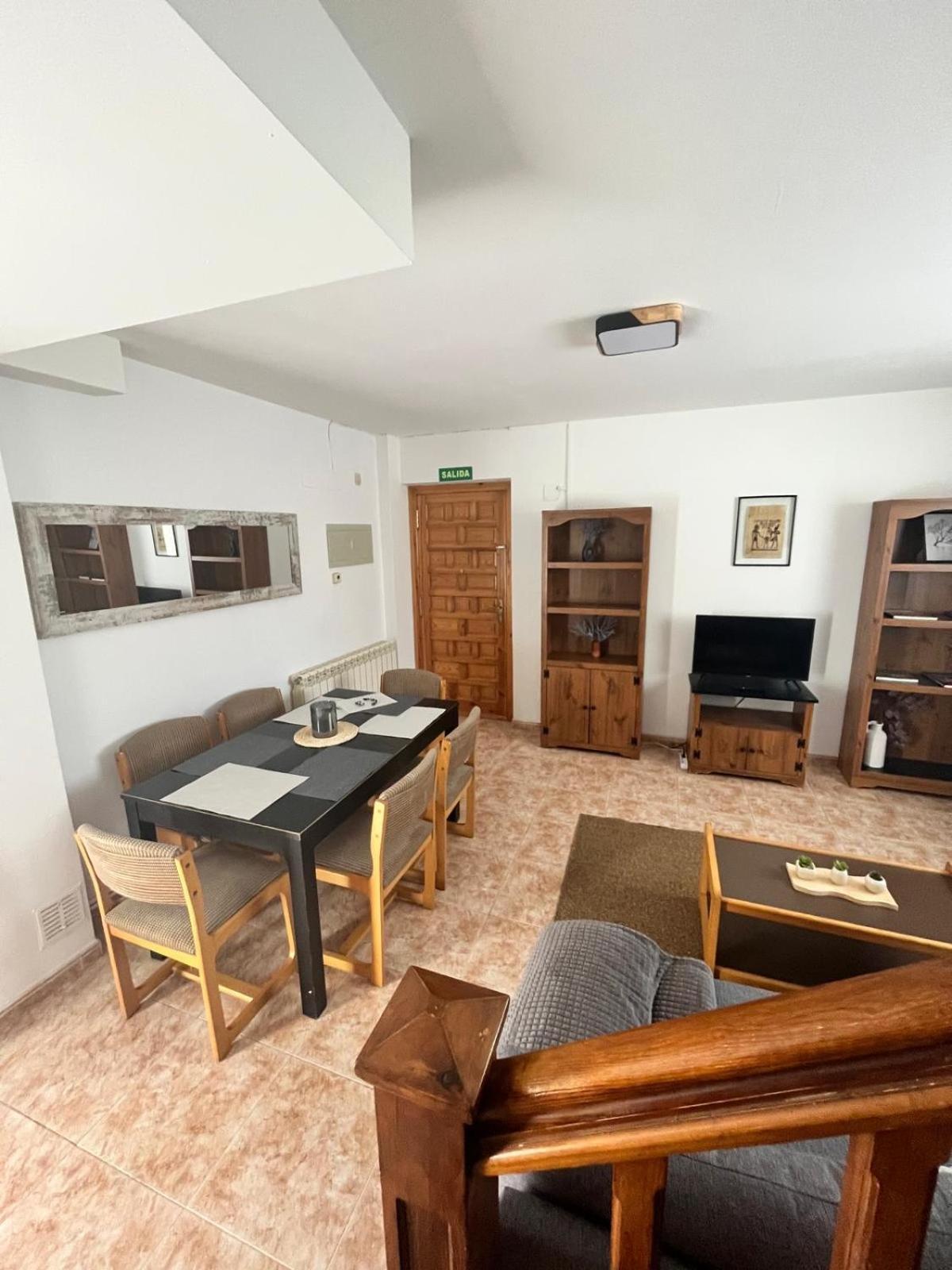 Pirineo Aragones. Casa La Paz * Sabiñánigo